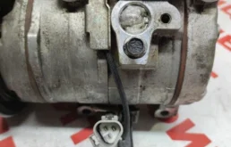 Компрессор кондиционера для Toyota Alphard 2008 года на фотографиях