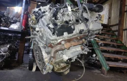 Двигатель для Lexus LS 2010 года на фотографиях