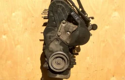 Двигатель без навесного для Citroen Berlingo 2012 года на фотографиях