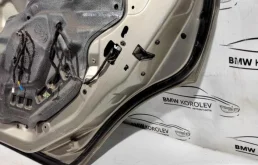 Дверь задняя правая для BMW X3 2009 года на фотографиях