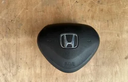 Подушка безопасности водителя для Honda Accord 2013 года на фотографиях