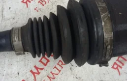 Привод передний правый для Volkswagen Tiguan 2007 года на фотографиях