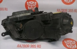 Фары для Volkswagen Touran 2008 года на фотографиях