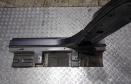 Порог правый для Hyundai Solaris 2014 года на фотографиях