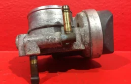 Дроссельная заслонка для Opel Zafira 2015 года на фотографиях