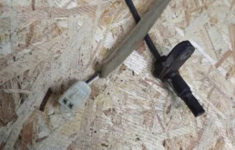 Датчик ABS задний левый для Toyota RAV4 на фотографиях