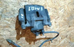 Скоба суппорта передняя правая для Toyota Corolla E140/E150 Седан 2006-2013