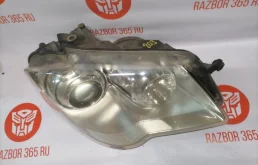 Фары для Volkswagen Touran 2008 года на фотографиях