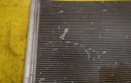 Радиатор кондиционера для BMW 5er 2013 года на фотографиях