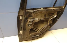 Дверь задняя правая для BMW X3 2006 года на фотографиях