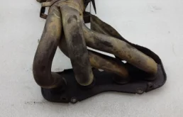 Выпускной коллектор для Toyota RAV4 на фотографиях