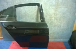 Дверь задняя правая ЧЁРНАЯ для BMW 5er Ф10 2010-2013