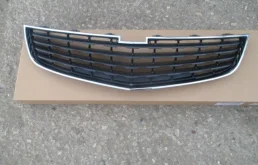 Решетка радиатора для Chevrolet Cruze на фотографиях