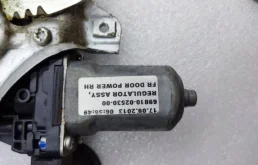 Стеклоподъемник передний правый для Toyota Corolla на фотографиях