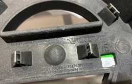 Решетка радиатора для Volvo S60 2015 года на фотографиях