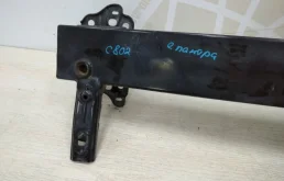 Усилитель бампера передний верхний для Hyundai Elantra на фотографиях