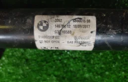 Амортизатор задний правый для BMW 5er 2017 года на фотографиях