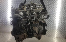 Двигатель без навесного для Mitsubishi L200 2009 года на фотографиях