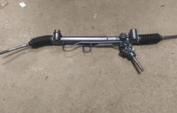 Рулевая рейка для Opel Astra 2015 года на фотографиях