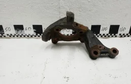 Кулак поворотный правый для Toyota Corolla на фотографиях