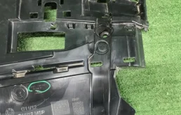 Кронштейн заднего бампера левый для BMW 7er на фотографиях