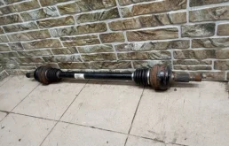 Привод задний правый для Audi Q7 2010 года на фотографиях