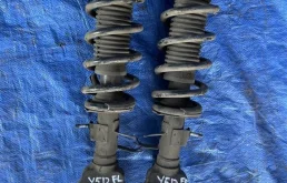 Амортизатор передний правый для Infiniti M на фотографиях