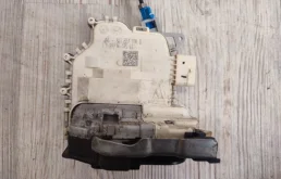 Замок двери Audi Q3 2012-2015 8U
