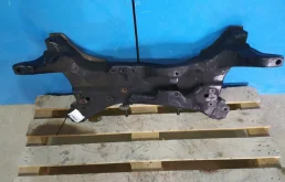 Подрамник двигателя для Mitsubishi Outlander на фотографиях