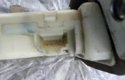 Центральный замок для Nissan Note на фотографиях