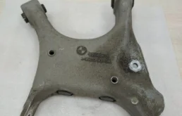 Качающийся рычаг правый для BMW X6 на фотографиях