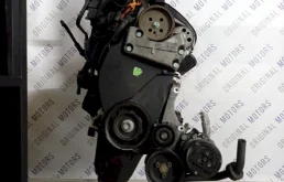 Двигатель без навесного для Volkswagen Polo 2003 года на фотографиях