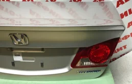 Крышка багажника для Honda Civic 2008 года на фотографиях