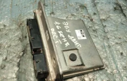 Блок управления двигателем для Toyota Land Cruiser на фотографиях