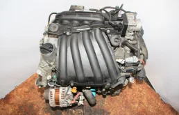 Двигатель без навесного для Renault Duster на фотографиях