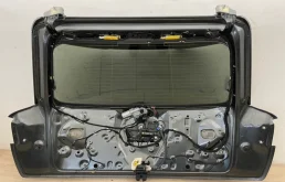 Дверь багажника для Audi Q7 на фотографиях