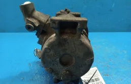 Компрессор кондиционера для Toyota RAV4 2003 года на фотографиях