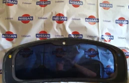 Лобовое (ветровое) стекло для Nissan Qashqai на фотографиях