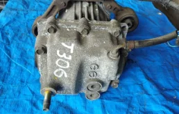 Редуктор заднего моста для Nissan X-Trail 2003 года на фотографиях