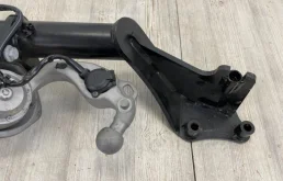 Фаркоп для Volkswagen Touareg 2024 года на фотографиях