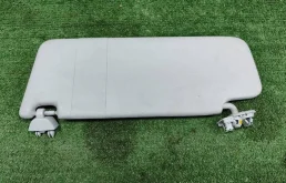 Козырек солнцезащитный левый для Skoda Rapid 2012 года на фотографиях