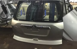 Крышка багажника для Honda CR-V 2008 года на фотографиях