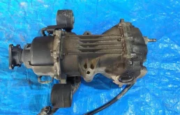 Редуктор заднего моста для Nissan X-Trail 2003 года на фотографиях