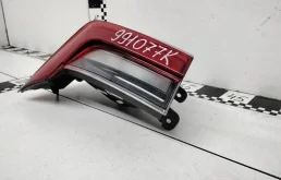 Фонарь внешний левый для Skoda Rapid 2023 года на фотографиях