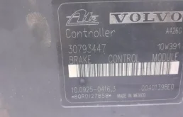 Блок ABS для Volvo XC90 2012 года на фотографиях