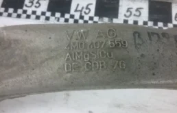 Кулак поворотный левый для Audi Q7 на фотографиях