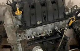 Двигатель без навесного для Renault Logan 2013 года на фотографиях