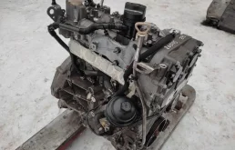 Двигатель без навесного для Mercedes-Benz GLA class на фотографиях