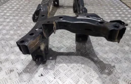 Задняя балка для Hyundai Creta на фотографиях