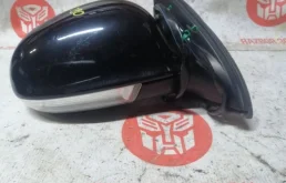 Зеркала для Volkswagen Jetta 2006 года на фотографиях